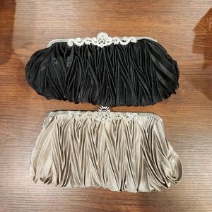 Cream pleated clutch